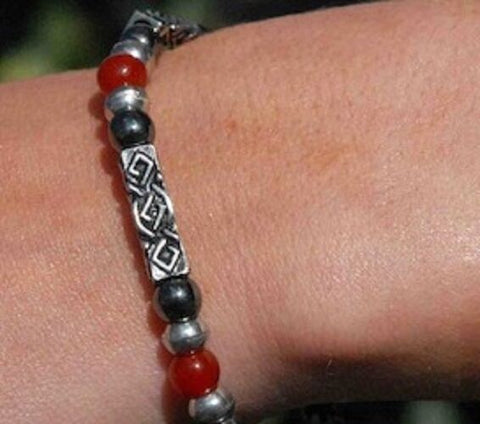 Welsh Celtic Pewter Carnelian Stretch Bracelet